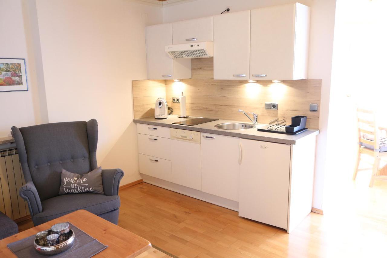 Haus Poeckl Apartment ชตรอเบิล ภายนอก รูปภาพ