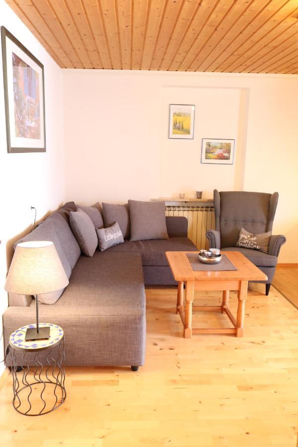 Haus Poeckl Apartment ชตรอเบิล ภายนอก รูปภาพ